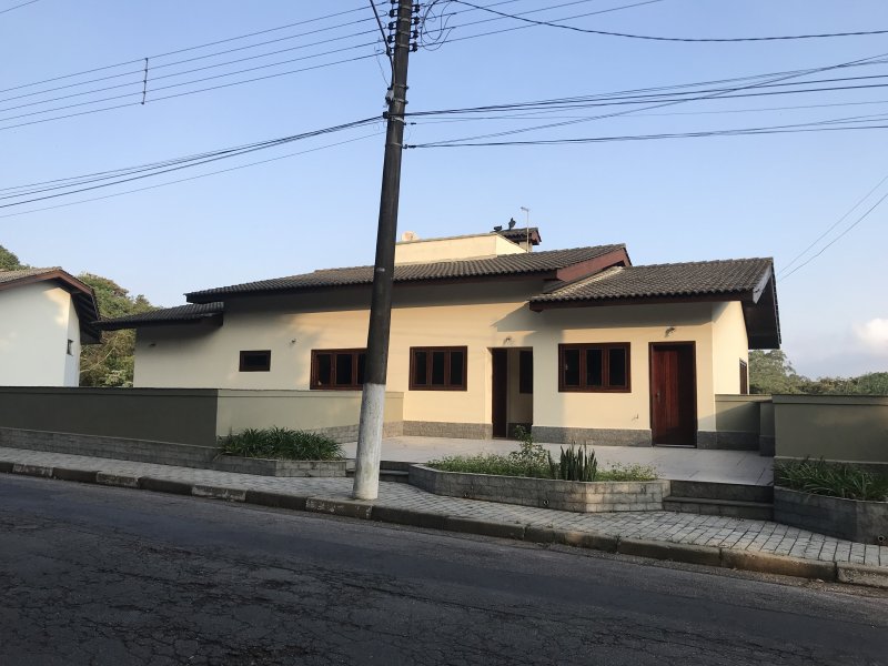Casa em Condomínio - Aluguel - Arujázinho Iv - Arujá - SP
