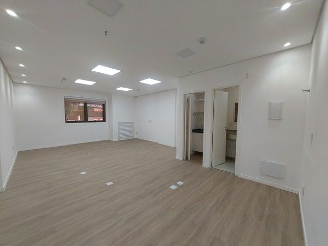 Sala Comercial - Aluguel - Centro - Arujá - SP