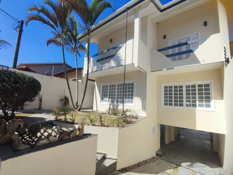 Casa - Venda - Jardim das Cerejeiras - Arujá - SP