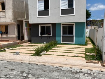 CASA P/ Loca��o- 2 DORM. 1 VAGA- 57,00m�