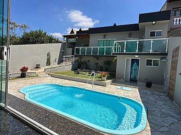 Casa a venda 3 dormit�rios c/ Piscina. Pq. N. Carmo- Aruja