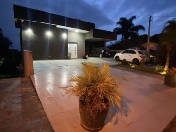 Casa a Venda- 4 Suites c/ Piscina - Cond. Hills 3 -Aruja -SP